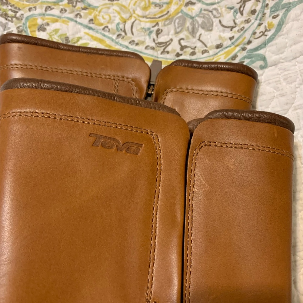 Teva leather Capistrano mid-calf boot - Picture 8 of 10